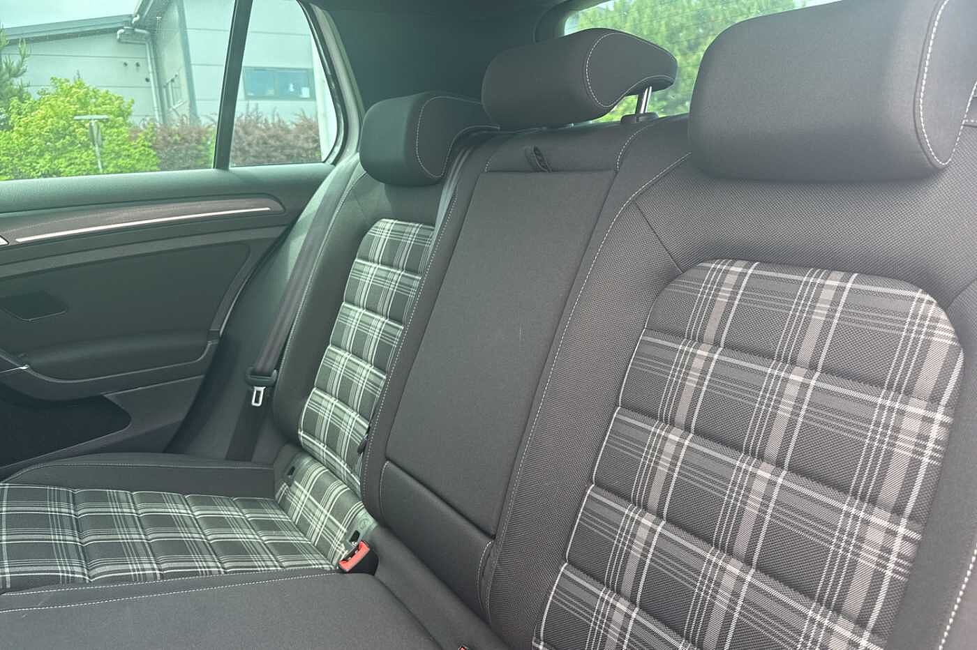 Volkswagen Golf 2.0 TDI GTD Blueline 184PS DSG 5Dr