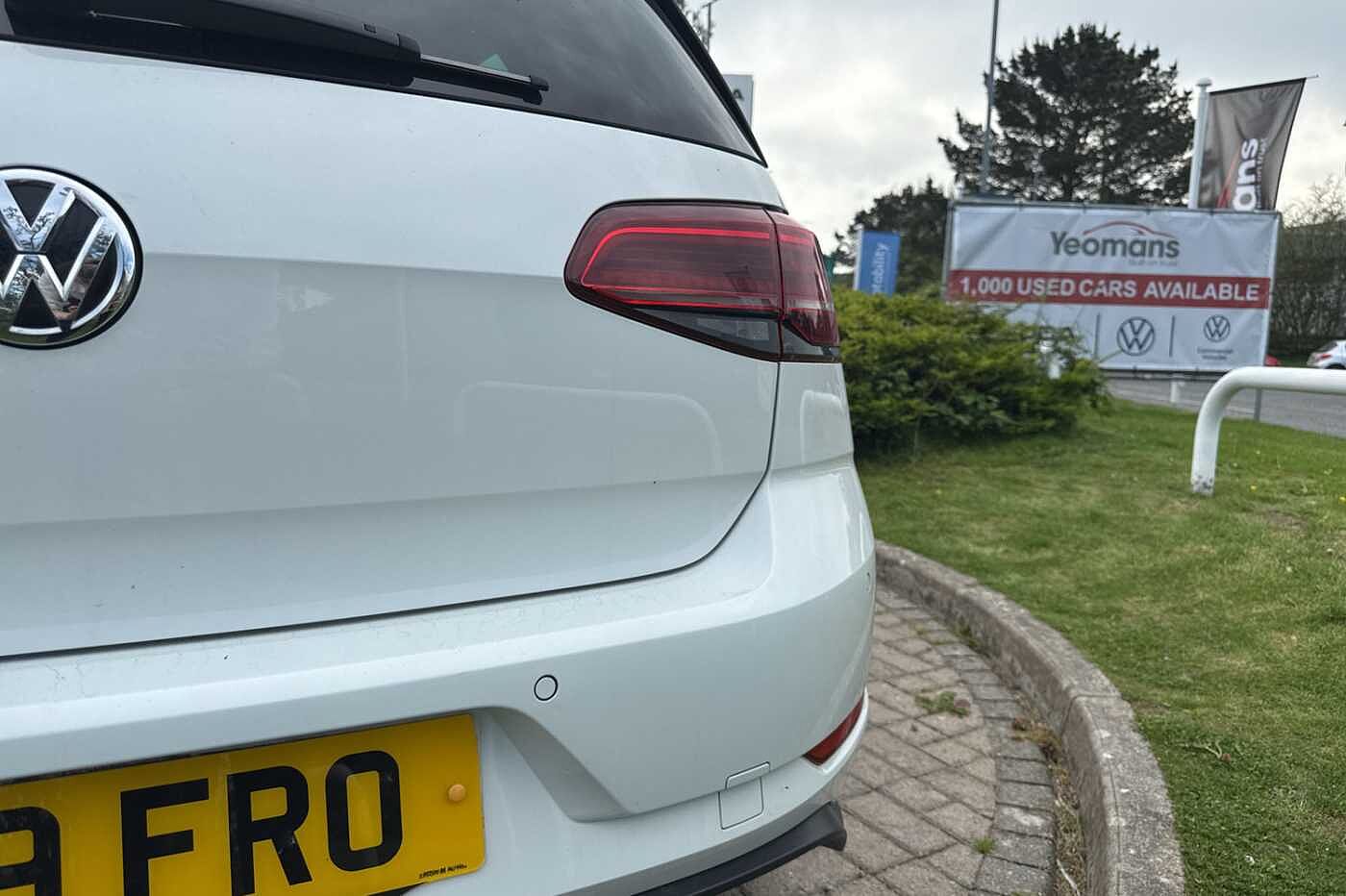 Volkswagen Golf 2.0 TDI GTD Blueline 184PS DSG 5Dr