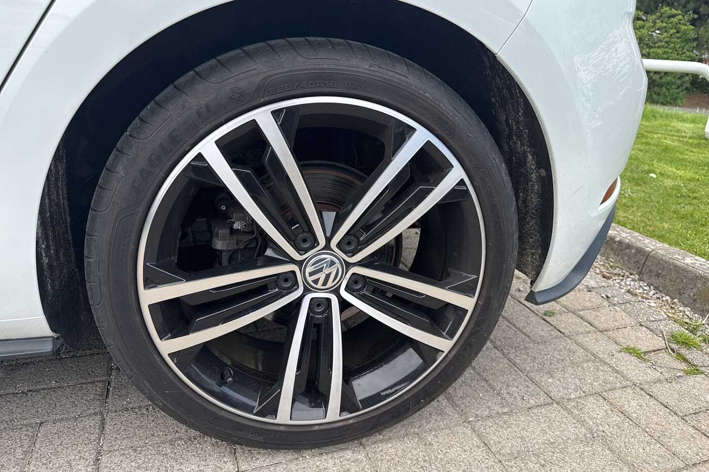 Volkswagen Golf 2.0 TDI GTD Blueline 184PS DSG 5Dr