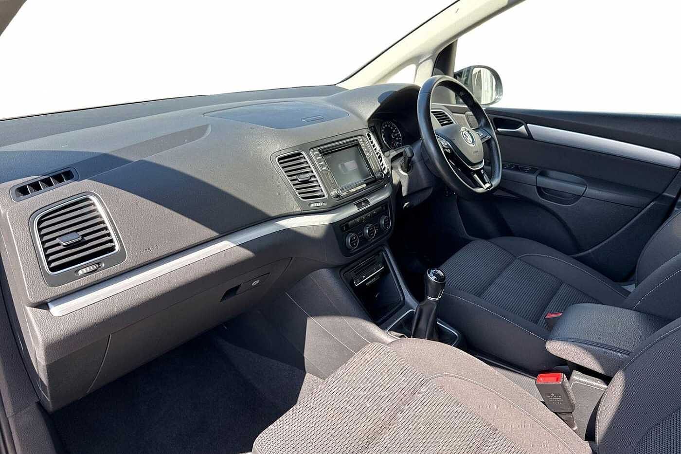Volkswagen Sharan 1.4 TSI SE NAV 150PS