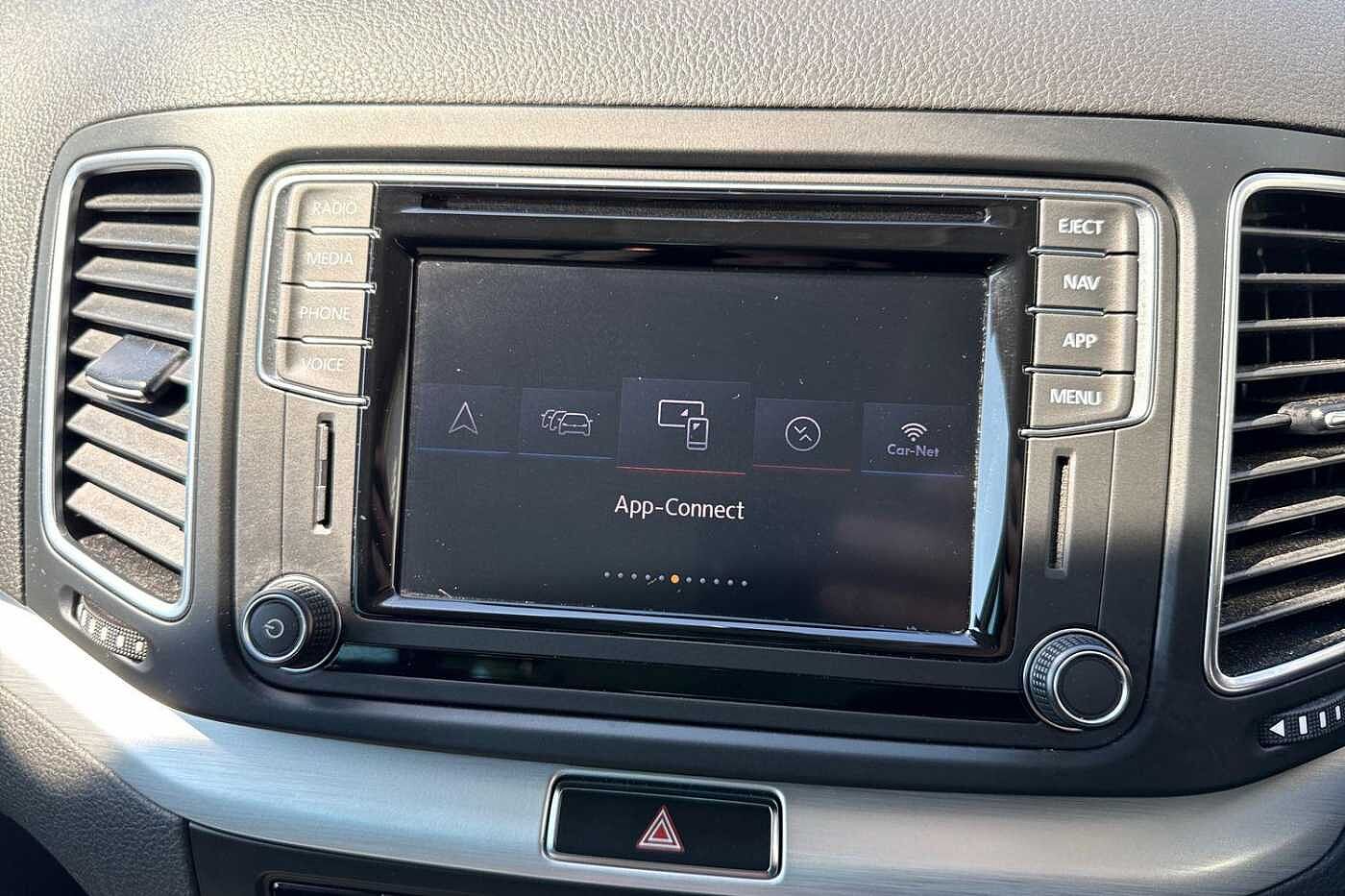 Volkswagen Sharan 1.4 TSI SE NAV 150PS